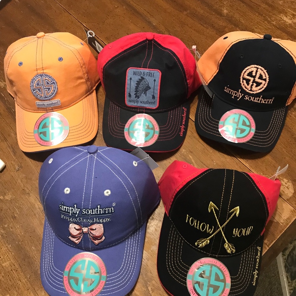 Women’s simply southern hats. Never been worn.